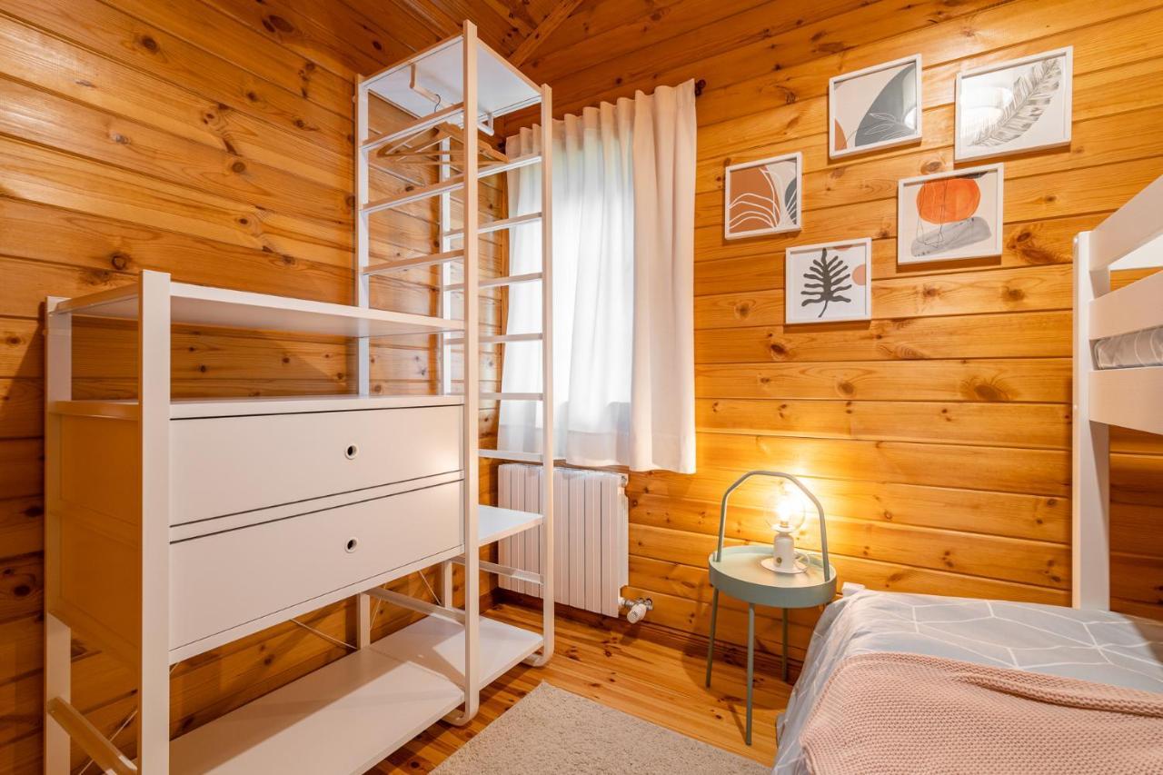 Espectacular Apartamento De Madera Frente Al Rio Ter - קמפרודון מראה חיצוני תמונה